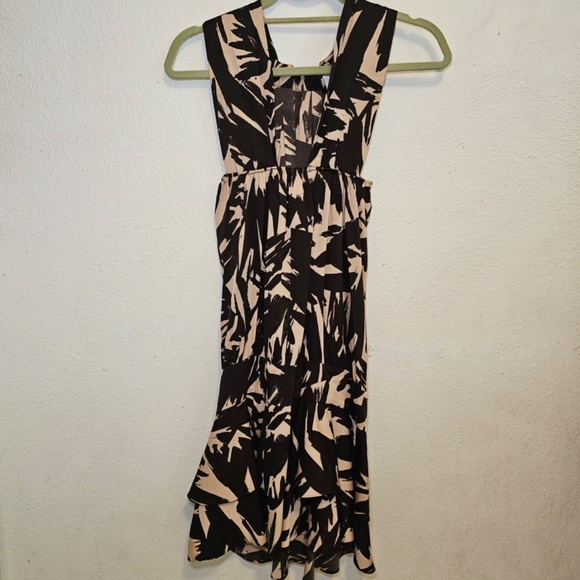 DVF silk sleeveless ruffle hem halter dress size 0 - Picture 2 of 10